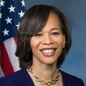 Photo of Lisa Blunt Rochester